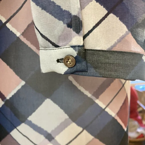 Two by Vince Camuto - Picture 4 of 5